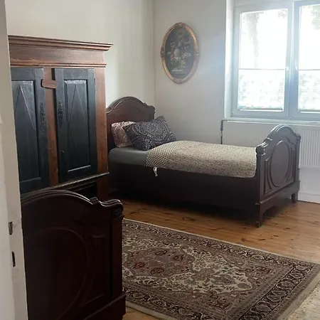 شقة Rim 4 Raeume 3 Schlafzimmer Und 1 Wohnzimmer 2 Badezimmer In West Eg 100 Qm